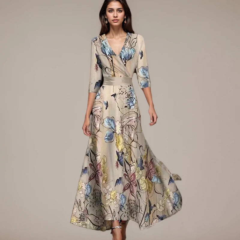 Sophia | Stilfuld Blomstret Omslagskjole